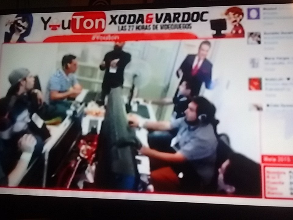 bitahdiaz's tweet photo. @Xodaaaa bailando en la vedeton jajajajjaja #Youton https://t.co/109QH9cgMC