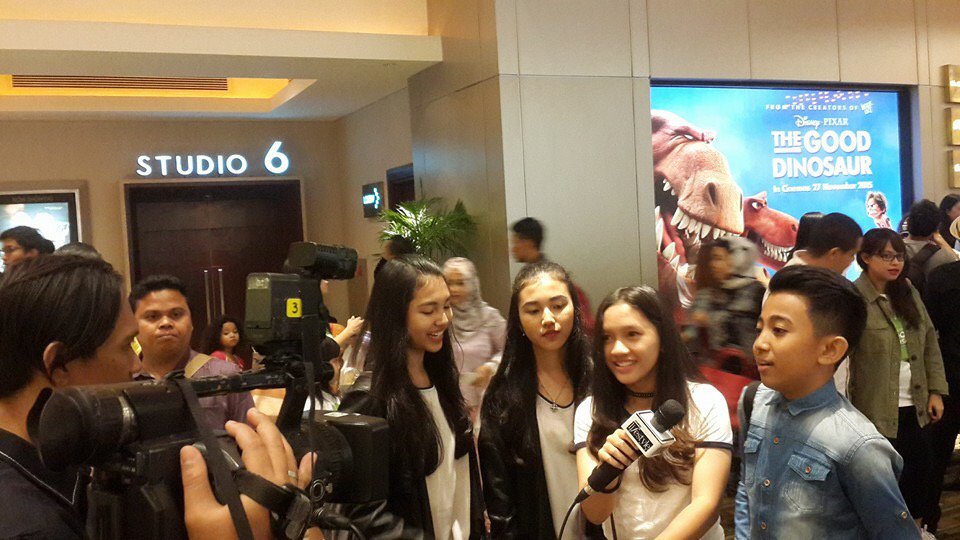 Abbyours_FC's tweet photo. Latepost
After Nobar Premier Film 
"The Good Dinosour"
Yg blm nonton buruan nonton 
😂😂😂
@AbbyIdolJr https://t.co/VJyANfl6Nd