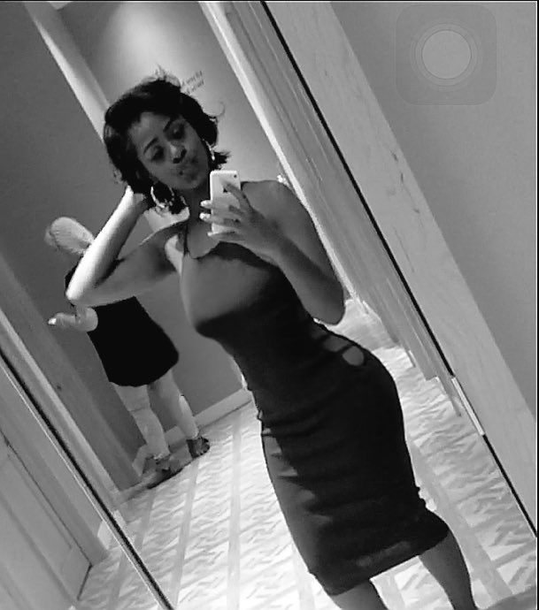 XVIIIIXVI's tweet image. Startin to like my short hair a lil more,