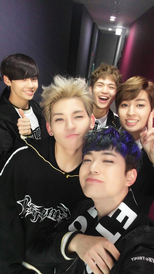 UP10TION tweet picture