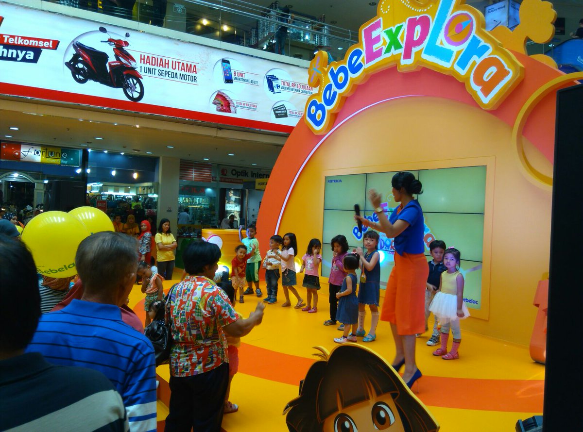 Bebeclub_ID's tweet photo. Ayo ajak si Kecil ikutan keseruan event #BebeExplora di Plaza Medan Fair 28 - 29 Nov'15. Bnyk permainannya lho https://t.co/7Msg8Y58lw