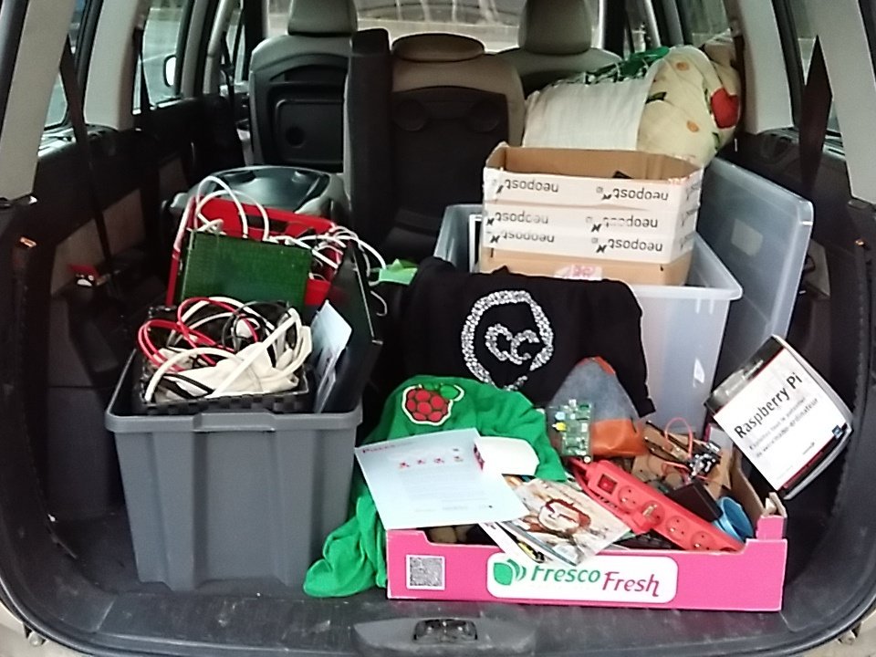 tyrower's tweet image. En route for @JM2L : I&apos;ll be representing #JeCode jecode.org (+ #Class&apos;Code+ @CodeClub + #CourTechZone)