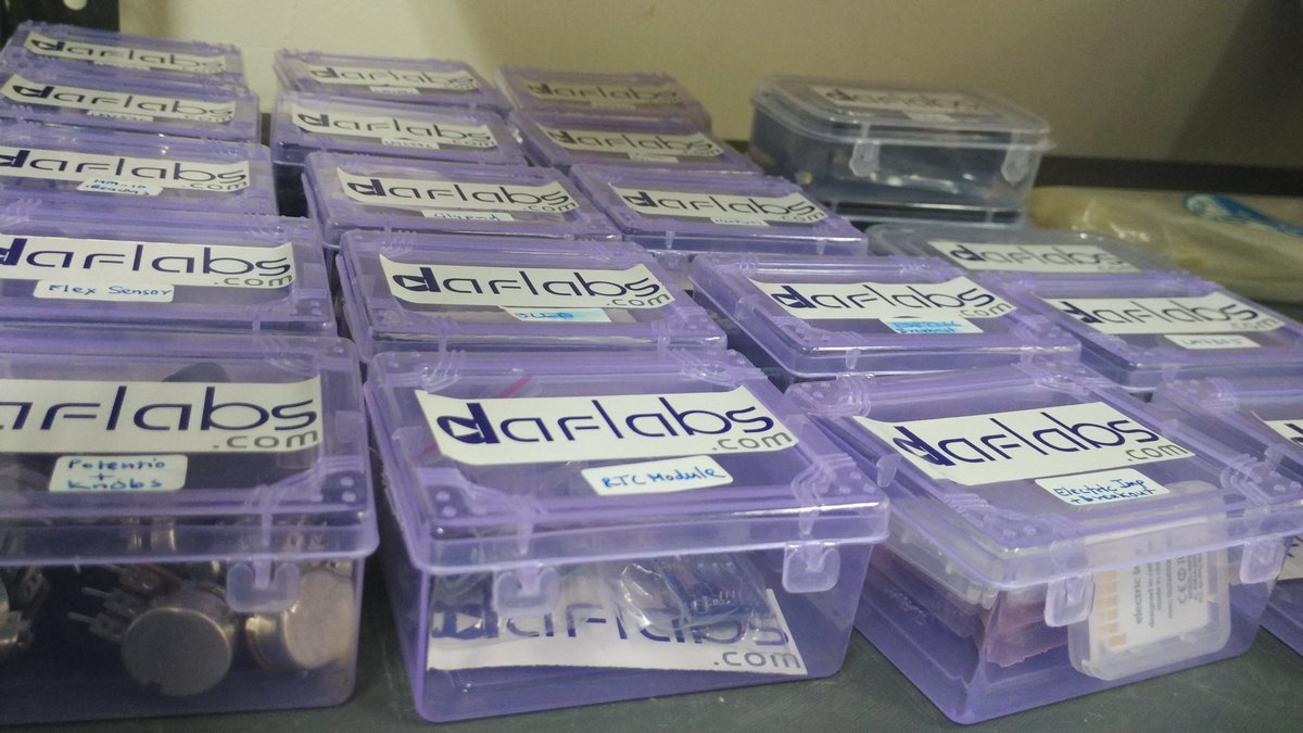 makersasylum's tweet photo. Goodies! Oogling the electronic components rack #AsylumHack @GodrejAppliance https://t.co/5IQhgq0Mv0