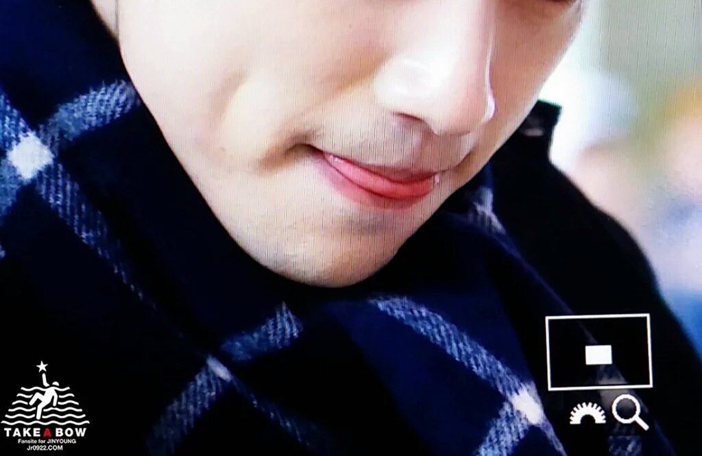 Drobby5006's tweet photo. คนเกาจะได้ดห็นความน่าแดกของจินยอง
หน้าเป็นหน้า
ตาเป็นตา
ปากเป็นปาก
ฮรึกกกกกกกกกกกกกกกก https://t.co/42vVBmU1ie