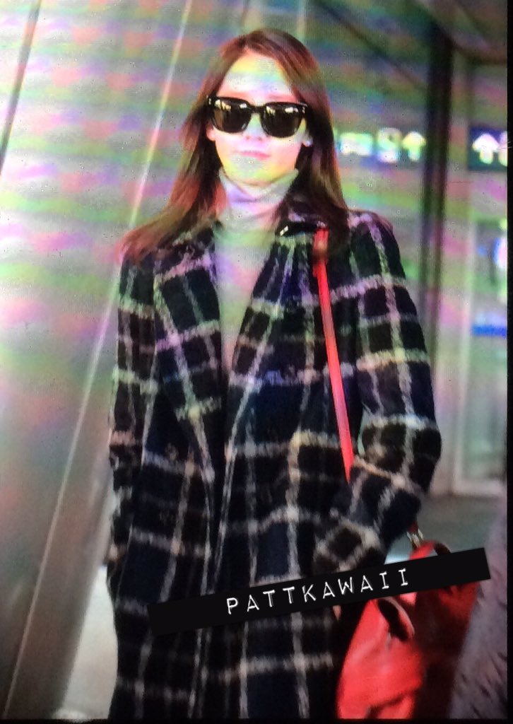 [PIC][28-11-2015]YoonA trở về Hàn Quốc vào chiều nay CU4XVmIU8AAM8ws