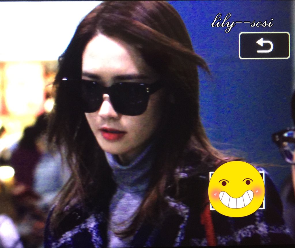 [PIC][28-11-2015]YoonA trở về Hàn Quốc vào chiều nay CU4XtVWUwAAPTCX