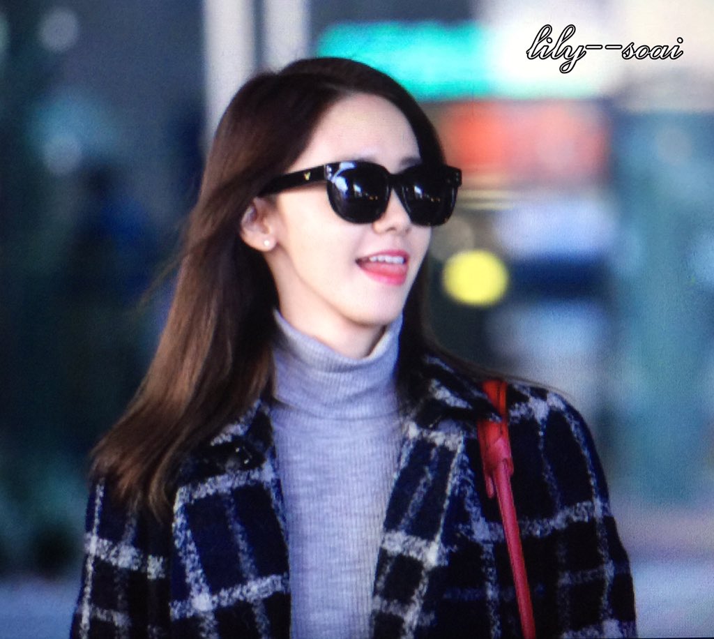 [PIC][28-11-2015]YoonA trở về Hàn Quốc vào chiều nay CU4XtVXUsAAAFW2