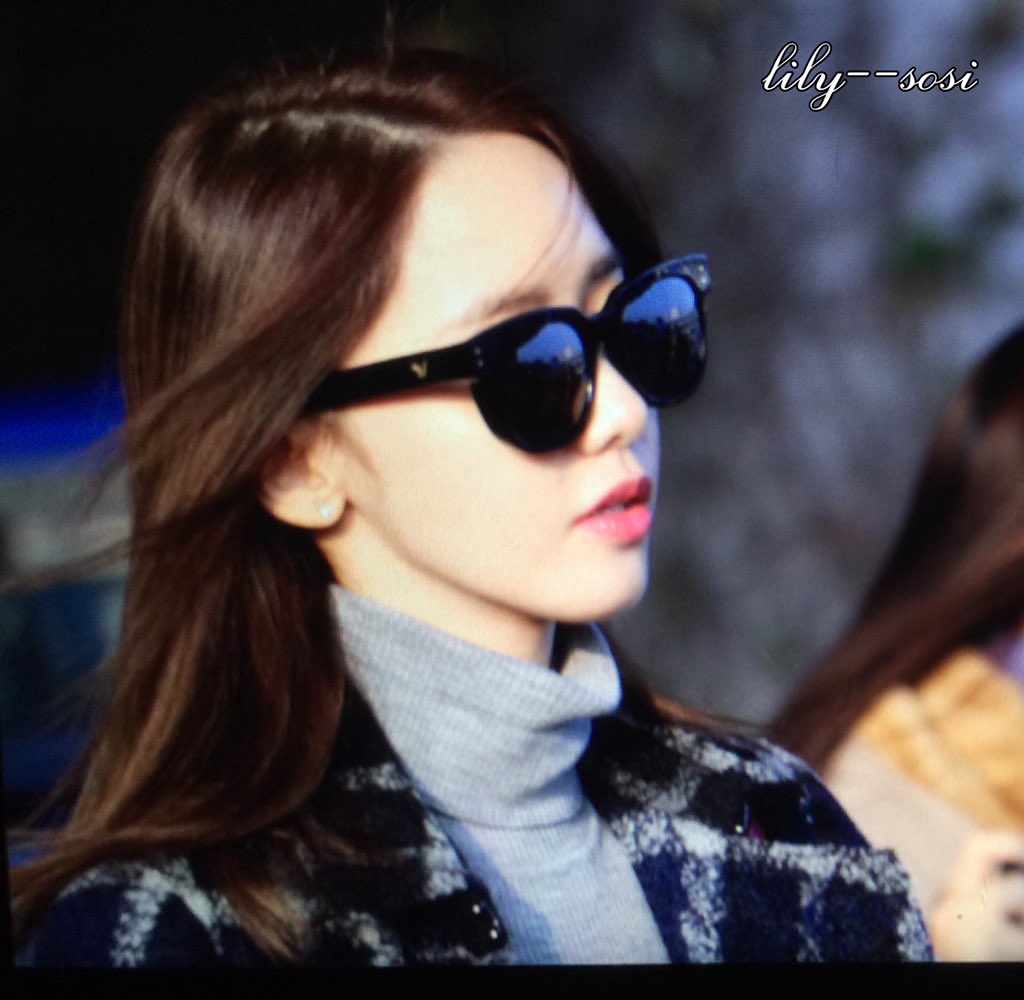 [PIC][28-11-2015]YoonA trở về Hàn Quốc vào chiều nay CU4XtXkUEAAMnj_