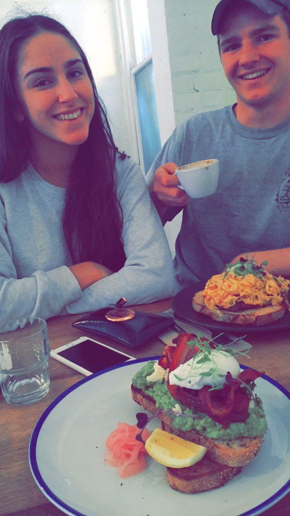 singwthbeccyloo's tweet photo. Brunch at Touchwood in Richmond with these crazy cats #splashedout #smashedavo @CullinanMichael @sarah_cullxxx https://t.co/ujkoTagyHa