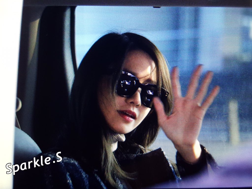 [PIC][28-11-2015]YoonA trở về Hàn Quốc vào chiều nay CU4aiUSUsAAt_Dj