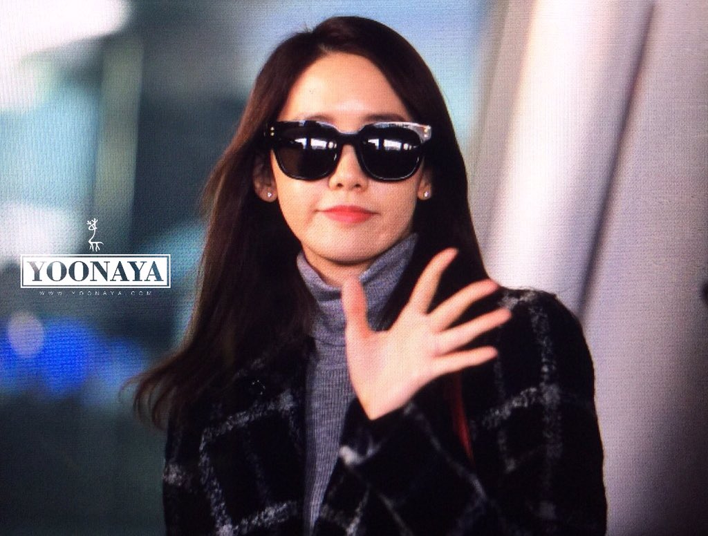 [PIC][28-11-2015]YoonA trở về Hàn Quốc vào chiều nay CU4eg_4UAAAS1jC