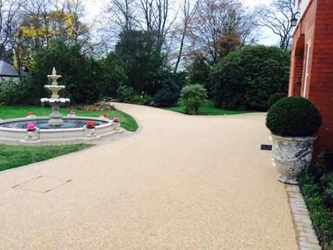 Botanicaresinbound tweet media