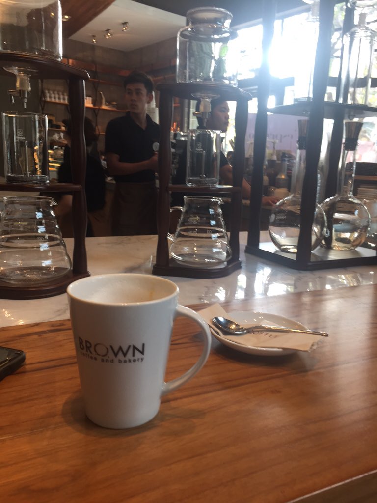 reththa's tweet image. Caramel macchiato at brown coffee