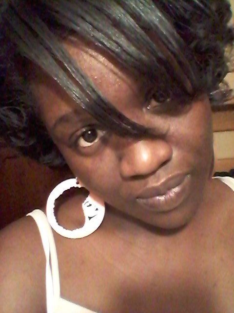 MelicaNiccole's tweet photo. Natural girls rock, so rock your natural. Thanks @BaltimoreNelson. Love these earrings. #naturalhair #earrings https://t.co/1xLqAGjq6M
