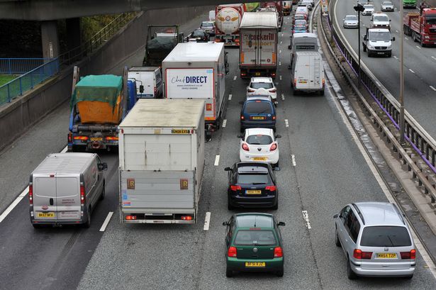 CheshireLive's tweet photo. Severe weather alert on NW motorways as strong  winds forecast for Sunday https://t.co/FPAWcURhLS https://t.co/8EbEeEpKei