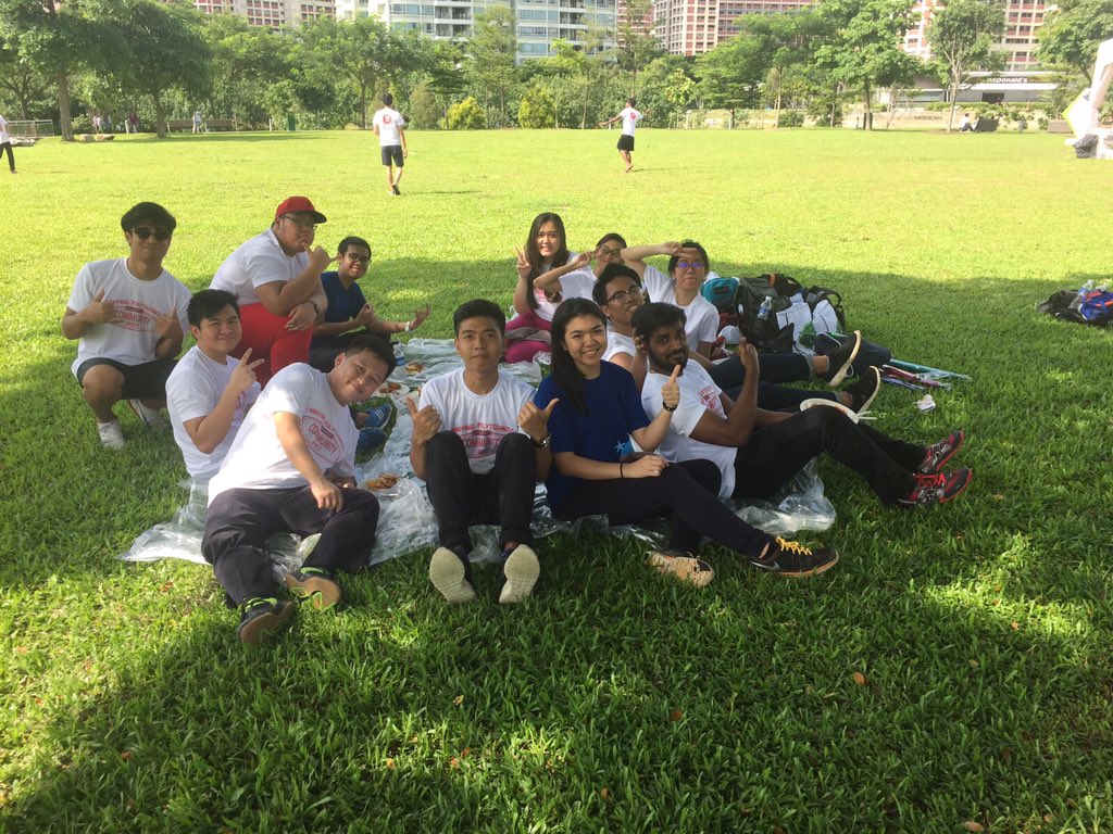 SEGsayonly's tweet photo. Planting trees while having fun? That's right, #TEAMSEG helping out with Mass Tree Planting at bishan park today!!🌲🌳 https://t.co/JeX0eQAPCO