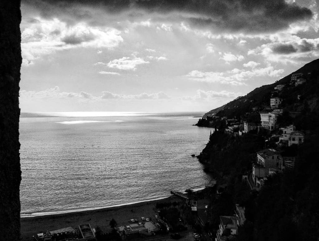 FeelingItaly's tweet photo. InstaPic by rosita2401: #coust #beach #sea #amalficoast https://t.co/BV5aGKzyQA