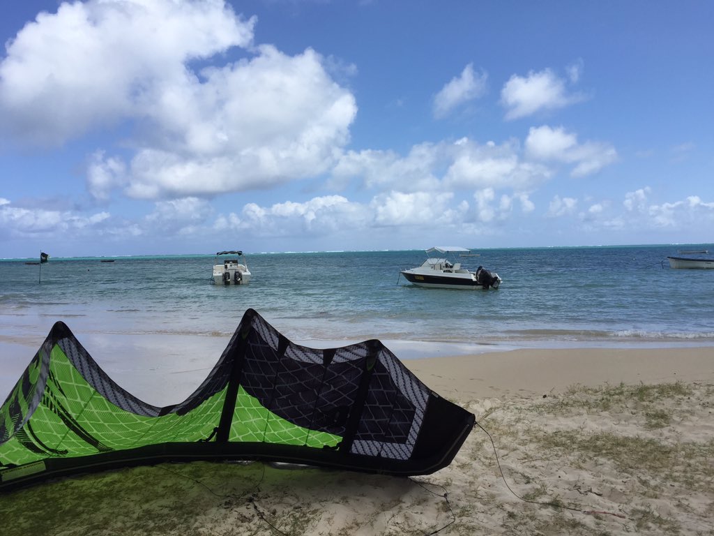 mmouilliere's tweet photo. @loicg63 bien arrivé à Rodrigues ;) j'adore! https://t.co/mY5VQuihdx