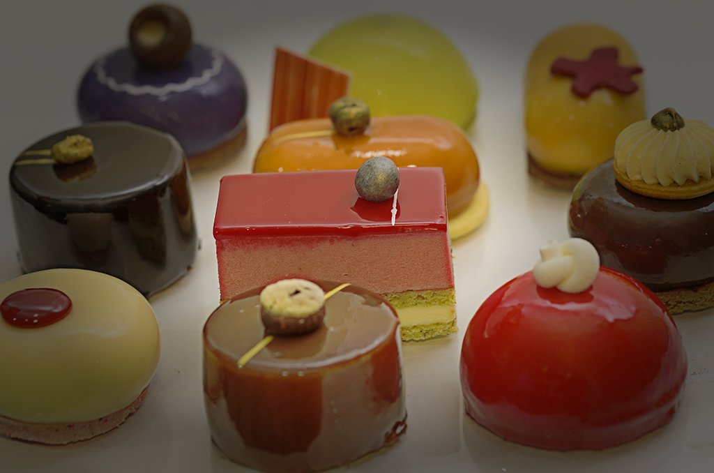 TopSucre's tweet photo. Una muestra de la nueva gama de monoporciones para la temporada 2016. #boda #postres #córdoba #eventos #cátering https://t.co/uHkKwLJIMp