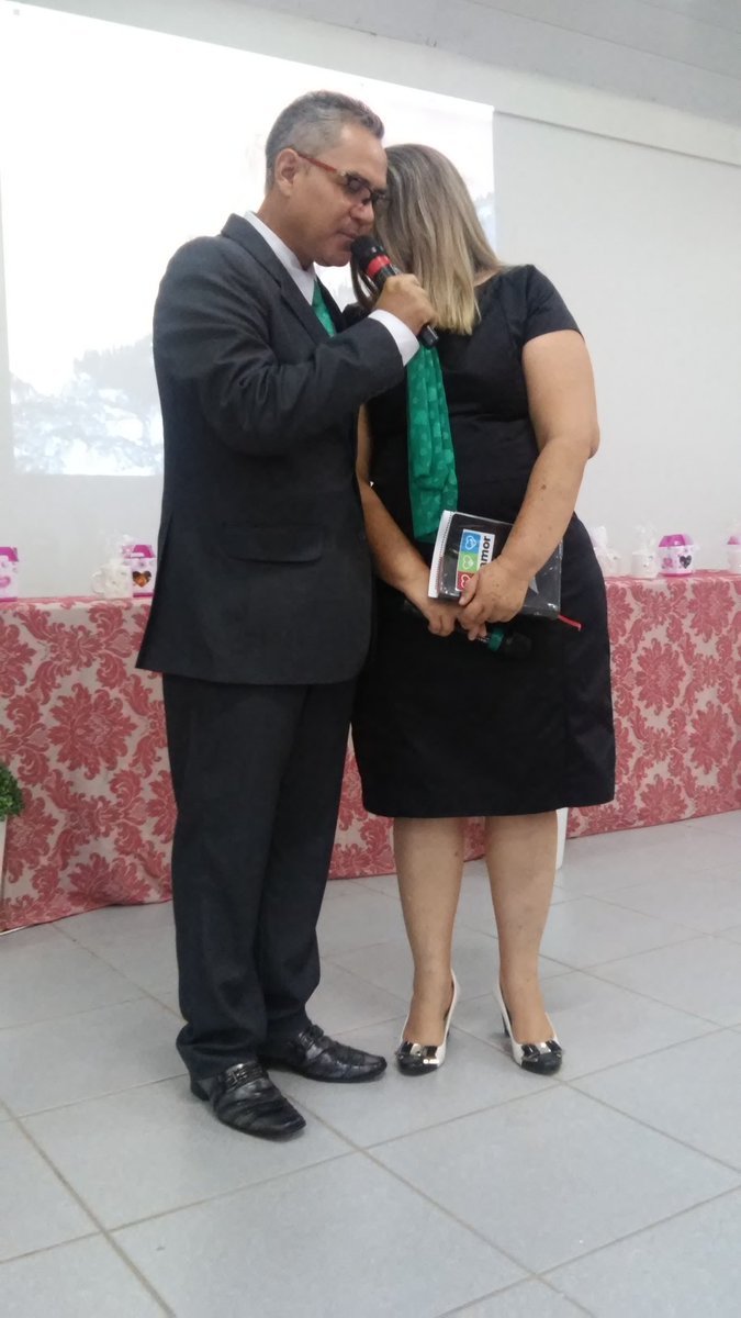 ValkiriaAraujo2's tweet photo. Encontro de Casais Eu Você e Deus @AAMOnoticias @JudivanioParent @JoseteParente @PrEmersonAAmO https://t.co/9LhALYkNl7