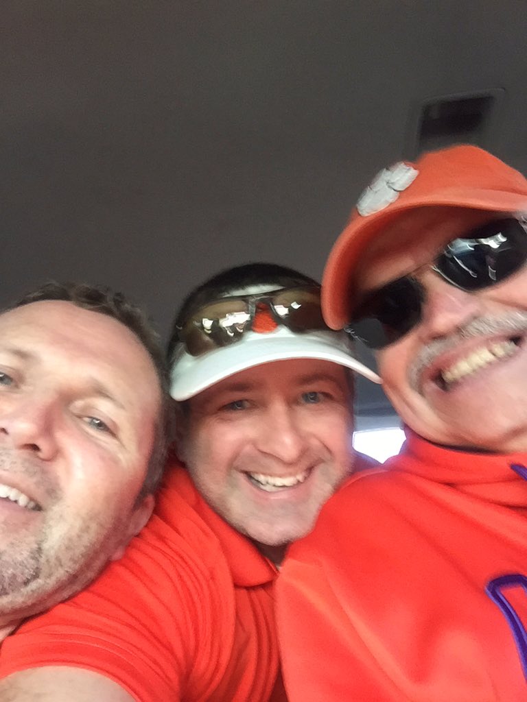 clemsonjosh7's tweet photo. With old people talking about heart attacks @Nukeitout @amccall3 @clemsonjeff9 #edtaylor https://t.co/qju9gOLgvo