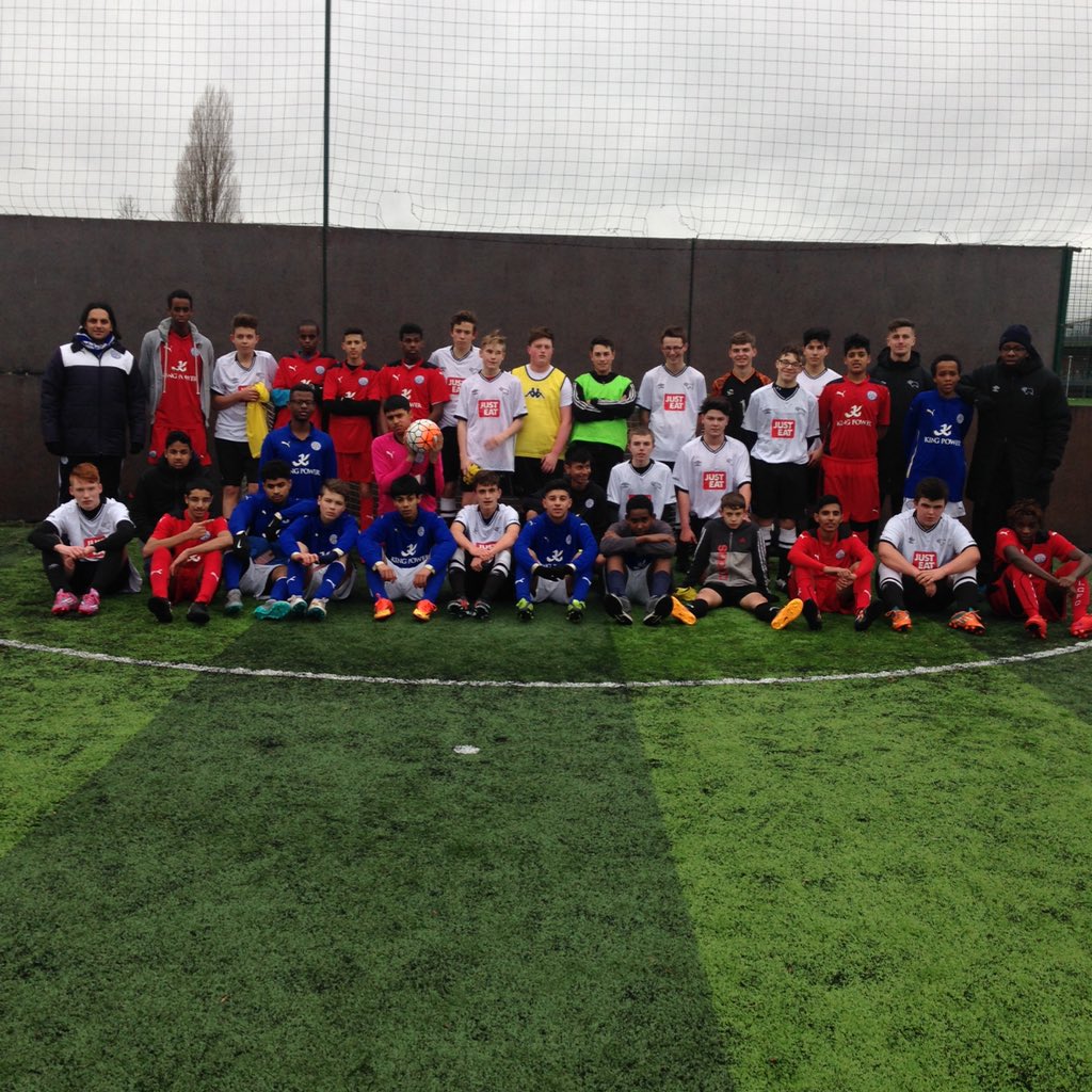 LCFC_Community's tweet photo. Fantastic afternoon with @DCCTOfficial! Both teams representing their clubs brilliantly! @premierleague #plkicks https://t.co/ITethR9wZT