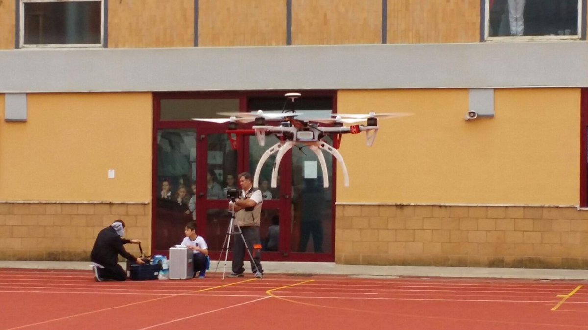 fabrizioolati's tweet image. #IstitutoMassimo e #MakingDrones saranno alla Rome Cup 2016 @Fiammetta_FMD @Ana_fmd @Ana_fmd