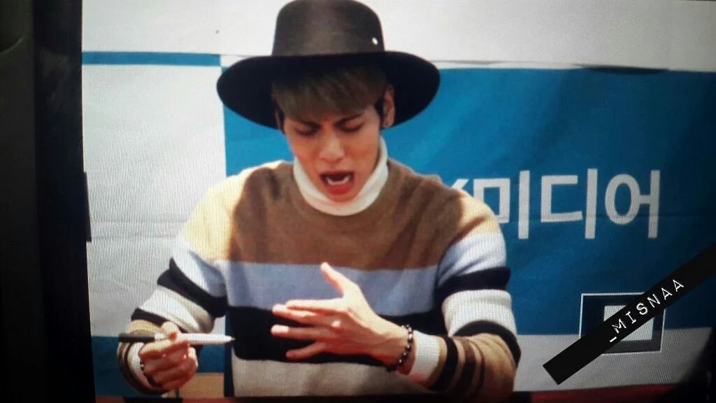 한 남자아이돌이 팬사인회를 하면 꼭 생기는 일ㅋㅋㅋㅋㅋㅋㅋㅋ | 인스티즈