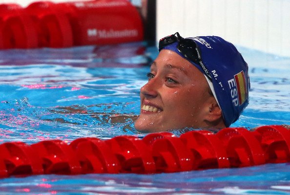 Grada1TV's tweet photo. Mireia Belmonte logra su segundo oro del sábado tras ganar los 400 estilos. #mireiaengrada1 https://t.co/4P84q22m6n https://t.co/rWD2PHhUaI