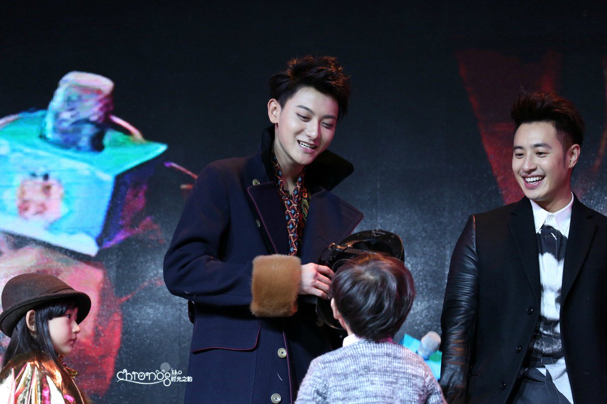 LittlePrinceTao's tweet photo. [HQ] 151126 Charming Daddy Premiere Show 2
cr:@ChronosTAO 
#ZTAO #黄子韬 #타오 #タオ #เทา https://t.co/udX81u4xrH