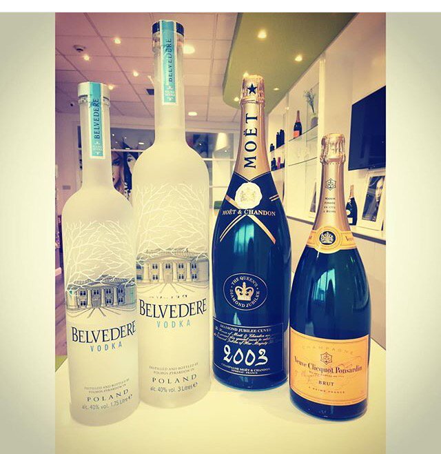 HeidiandPearl's tweet photo. Saturday's! #Edinburgh #party #blowdrybar #vodka https://t.co/We2PuazphL