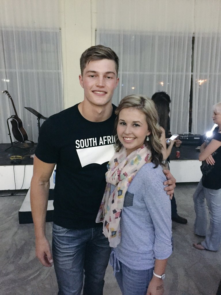 LaChade's tweet photo. @BrendanPeyper Dankie vir die awesome show in Phalaborwa gister aand !!! Jy sing pragtig 😊😊😊😊
@LaChade https://t.co/7q9Vs1ZMtf