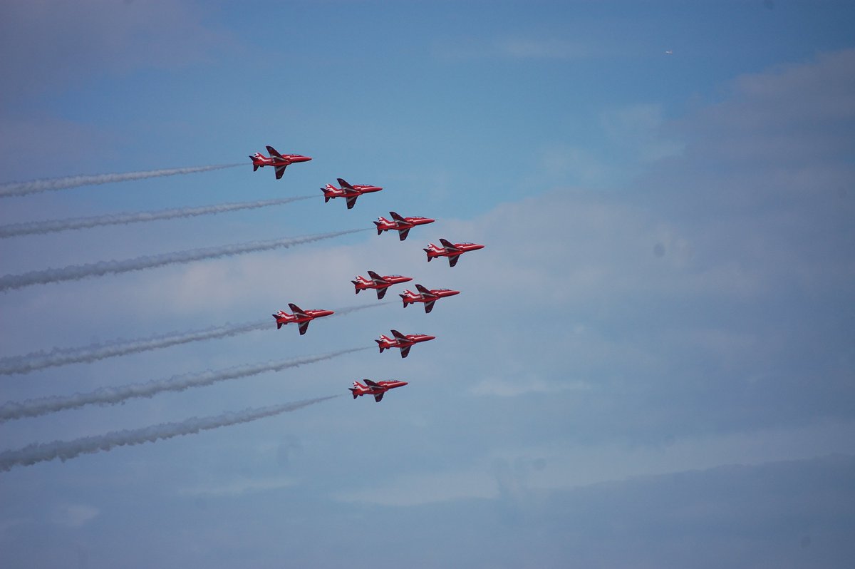 allytinker's tweet photo. @RAFRed10  this is the best we have at Eastbourne air show 2015 :-) https://t.co/B65eCmEcFe