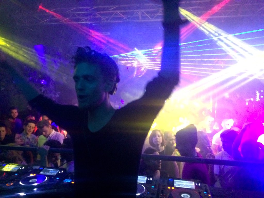 Favourite shot from last night <a href="/Egg_Club_London/">Egg London</a> with <a href="/FrankyRizardo/">Franky Rizardo</a> closing off for <a href="/djsamdivine/">Sam Divine</a> &amp; <a href="/originalDjSpen/">DJ Spen</a>