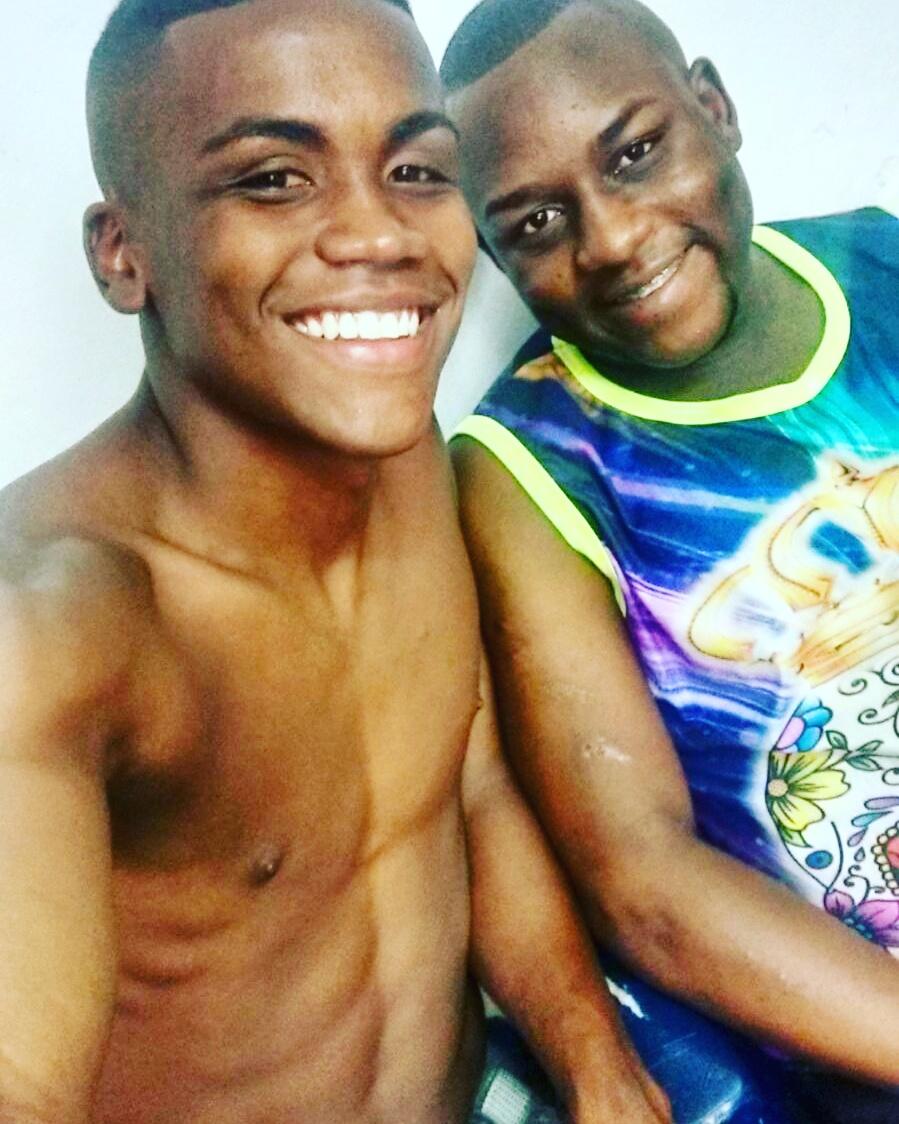 llleandroaguiar's tweet photo. Amigos agente conta nos dedos , Rincon rei delas .. 👊👏💪 #negobam #negobei #negoblue https://t.co/xXr6FKWxcE