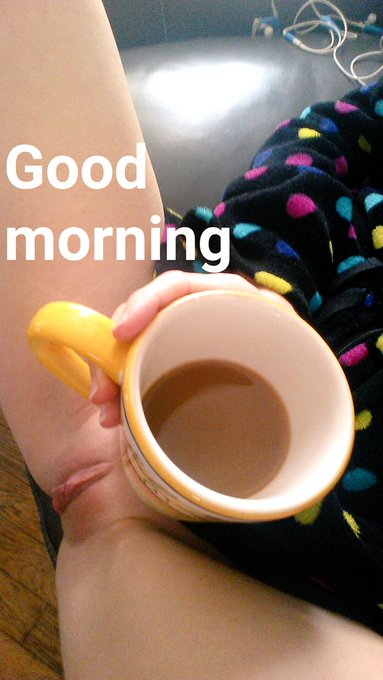 I woke up like dis (but then I put on a robe &amp; made coffee) https://t.co/zXDk9f18YW<a href="/tag/dicks"class="tags"><span>#dicks</span></a>
