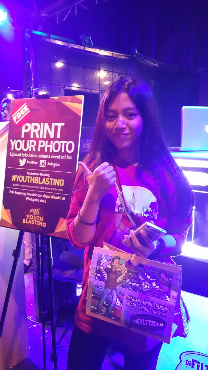 CoklatKita's tweet photo. Ini dia para pemenang photo contest #MenaraPerasaan dan #diFILTERaja di #YouthBlasting :) Selamat! https://t.co/LxvwFZOfu9