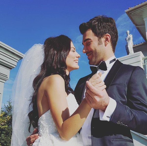 ya okadar guzelsinizki sizi cooook seviyorum. sizi asla unutmam :-(:-(:-)