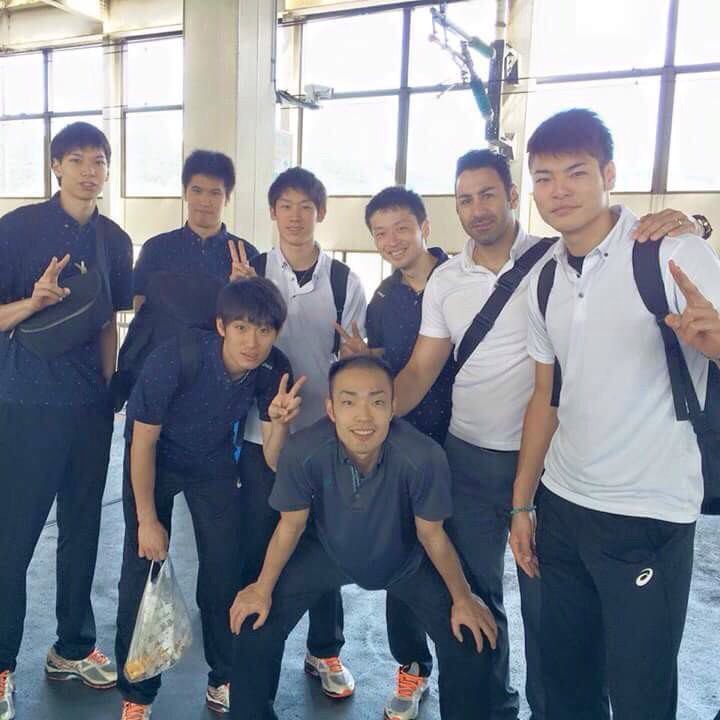 rima_ishikawa's tweet photo. テストが終わったので久々のタグ👸

 💘Vリーグ好きな人

 💘天皇杯皇后杯行く人

 💘NEXT4好きな人

 💘全日本バレー応援してる人

 #RTした人全員フォローする 
#龍神JAPAN 
#next4 
#天皇杯 https://t.co/xuk9YqW9Zo