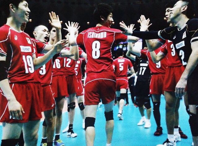 rima_ishikawa's tweet photo. テストが終わったので久々のタグ👸

 💘Vリーグ好きな人

 💘天皇杯皇后杯行く人

 💘NEXT4好きな人

 💘全日本バレー応援してる人

 #RTした人全員フォローする 
#龍神JAPAN 
#next4 
#天皇杯 https://t.co/xuk9YqW9Zo