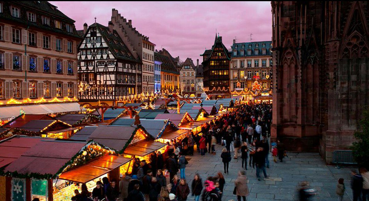 acmoslqng's tweet photo. Ya está abierto el mercado de #Navidad más antiguo de Francia en Estrasburgo https://t.co/GIJzSlSera #PlanAC #ACinfo https://t.co/d45ll2XpAm