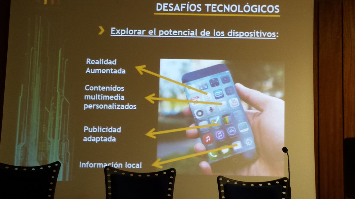 jguallar's tweet photo. Explorar el potencial de los dispositivos móviles @jcanavilhas  #xescom https://t.co/T45SmVqIaO