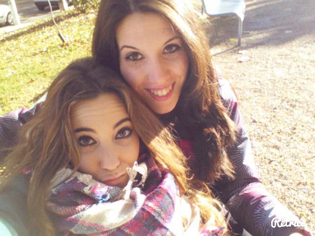 MjMg2's tweet photo. Día de shopping con my love! 👗👑❤👏🍻 https://t.co/H0x3ugQB7O