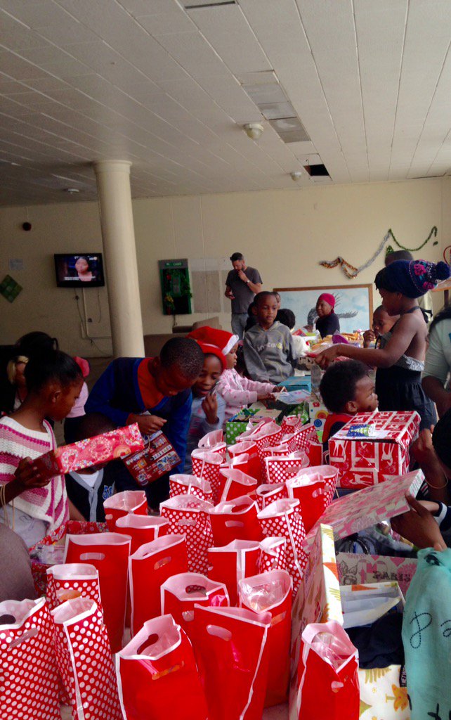 SuperLiesel's tweet photo. The joys, the joys! Thank you @SantaShoebox ! #partytime #SSB2015 @smufafa @GivenGain https://t.co/OWXOOtKqy5