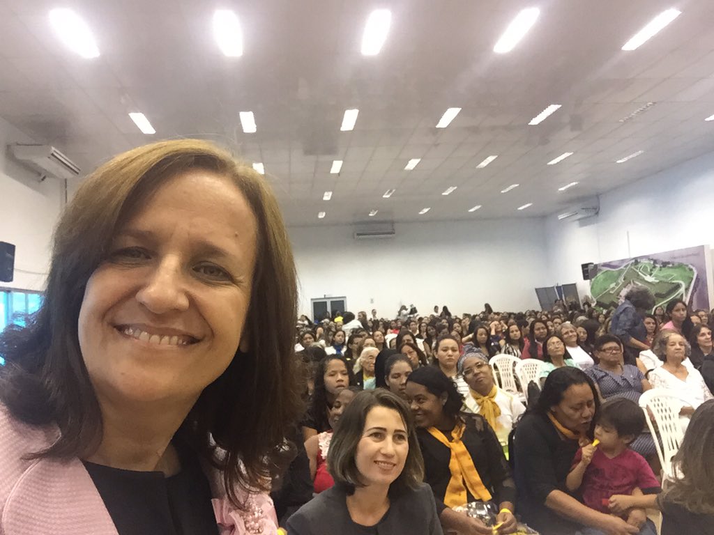 matos_elma's tweet photo. Filhas de Israel, RESPLANDEÇA!
Esse é o tema do congresso MM de Macapá 2015. https://t.co/LUK8FsrOb5