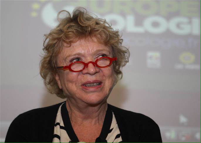TAubrac's tweet photo. @LesBulles1 @JPBARBIERISER assemblée de vieux blancs ? On en parle ? https://t.co/JQxcVn8NcP