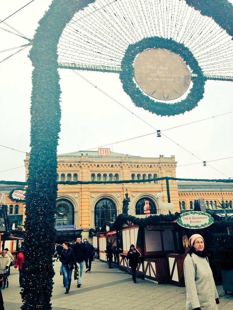 Going home after a week of concerts,teaching,&amp; old friends,sad to miss the opening of the Hannover Weihnachtsmarkt!