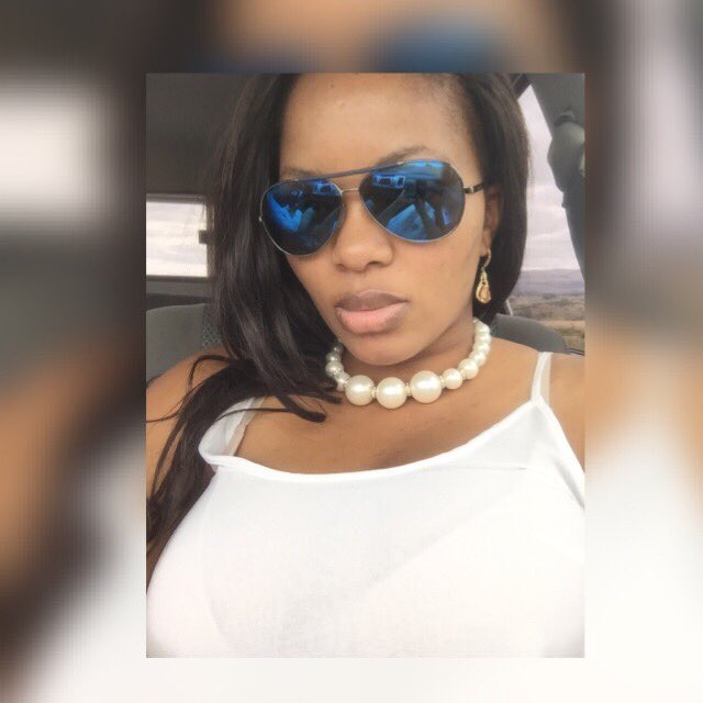NdumeshairSA's tweet photo. #NdumèsHair  we ❤️ hair-ppy endings!!! https://t.co/mLZ2Jq9GAS