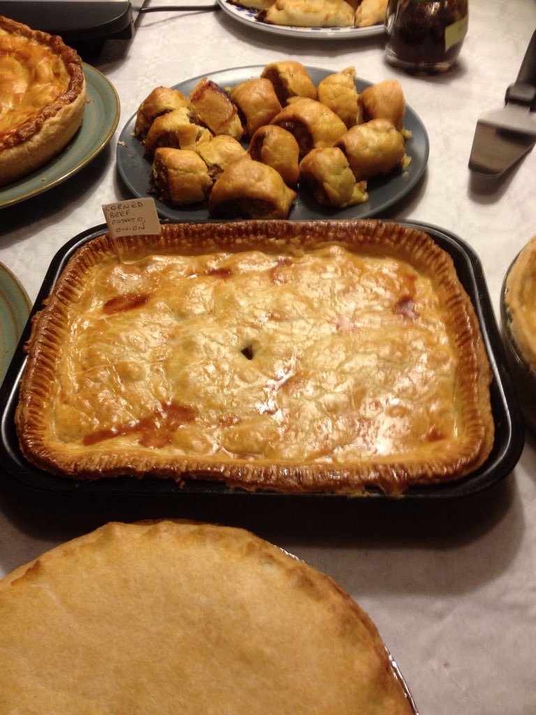 My <a href="/GordonRamsay/">Gordon Ramsay</a> curry puffs, always bloody tasty, and <a href="/pineflatplace/">Simon Aldred</a> <a href="/HairyBikers/">Hairy Bikers</a> Corned Beef and Potato pie