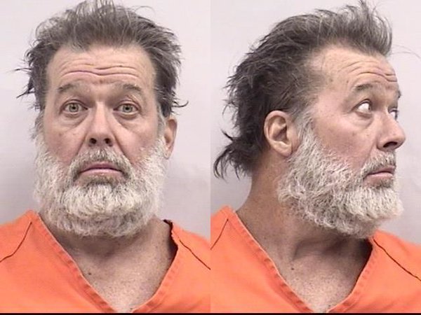 Suspect in Colorado Planned Parenthood shooting identified as Robert L. Dear on.mash.to/1lQ86ul